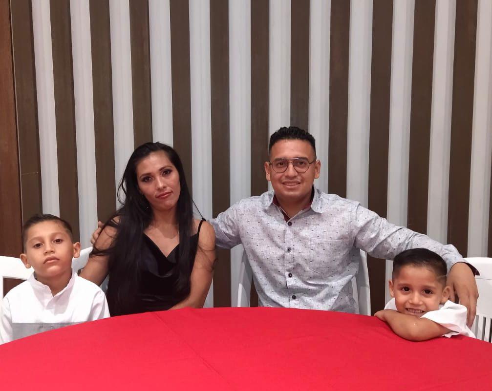 $!Brayan y Jesús, dos bomberos que viven la paternidad entre llamas