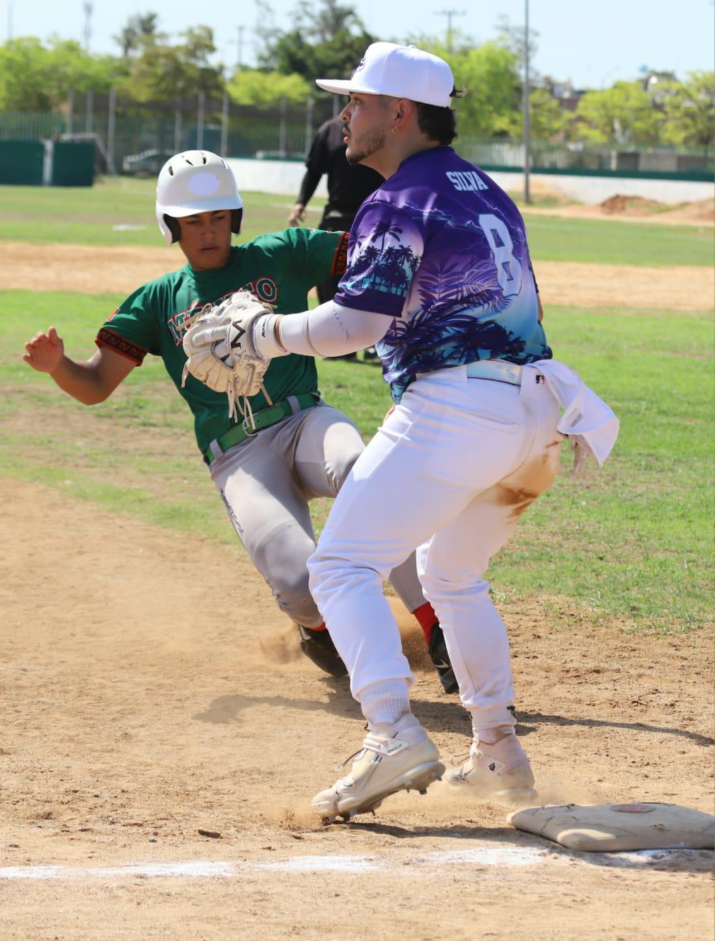$!Thunders Monterrey saca triunfo a Toros, en Mazatlán Tournament Baseball