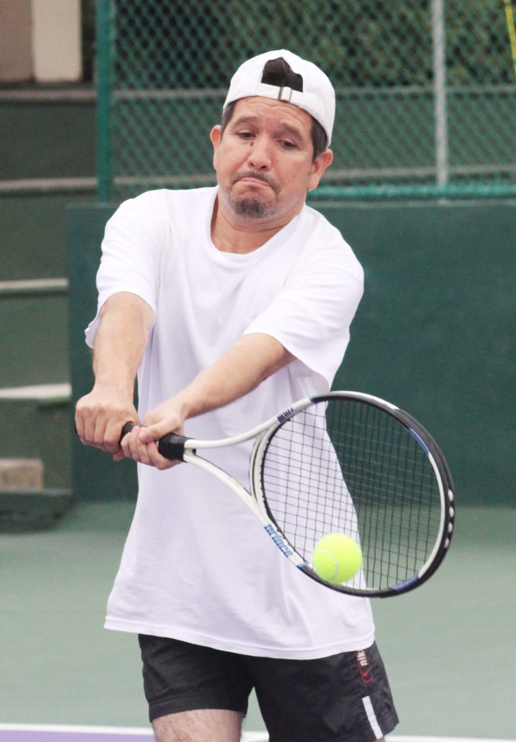 $!Arranca Fernando Huerta con victoria en la Copa Amstel de tenis