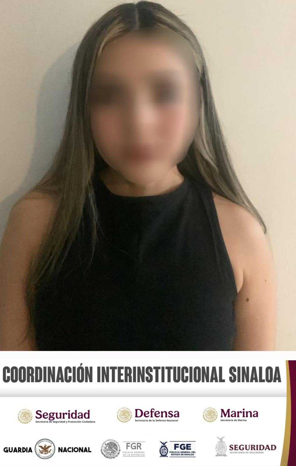 $!Detienen a una pareja por posesión de un arma de fuego y conducir a gran velocidad en Culiacán