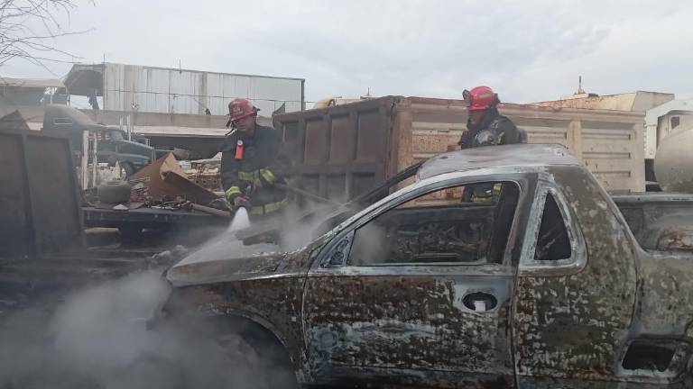 El incendio ocurrió en el sector Piggy Back en un yonque particular.