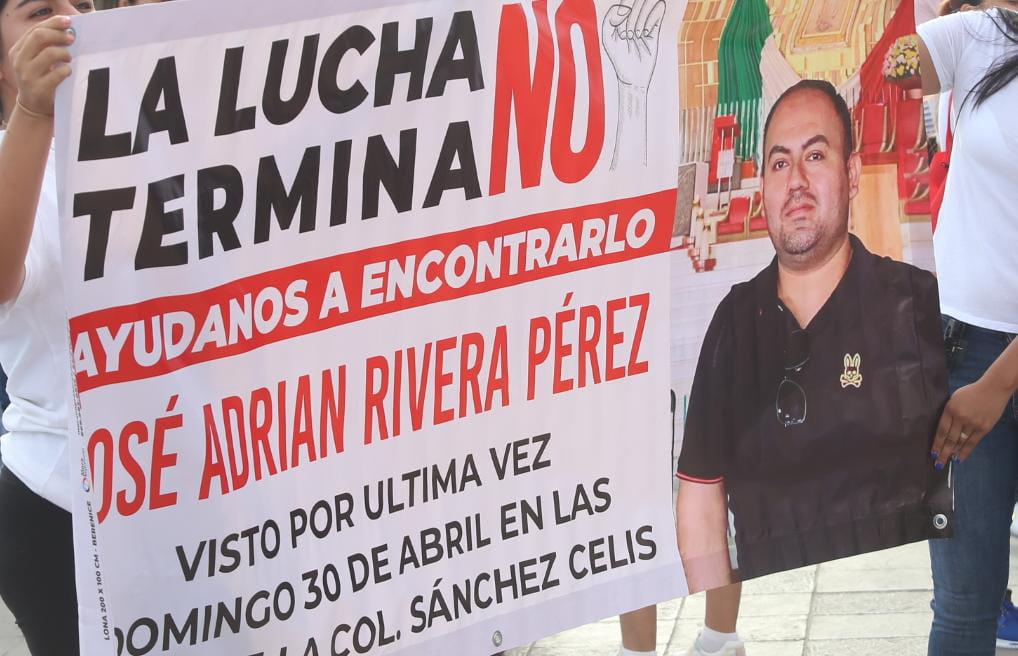 $!Marchan por José Adrián y Rodolfo, desaparecidos en Mazatlán