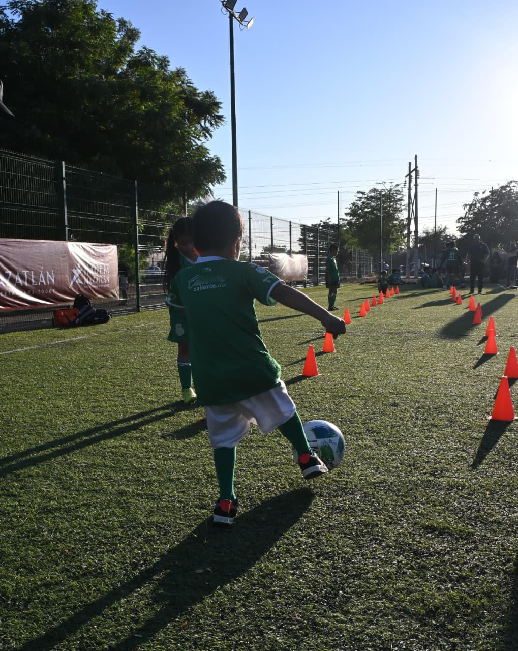$!Con ambiente mundialista, se enciende la pasión por el futbol en La Foresta, con la segunda parada del Mundialito Imdem