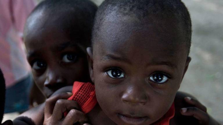 Más de medio millón de niños en Haití carecen de acceso a refugio, agua potable e instalaciones de higiene, están aumentando rápidamente la amenaza de infecciones respiratorias agudas, enfermedades diarreicas, cólera y malaria