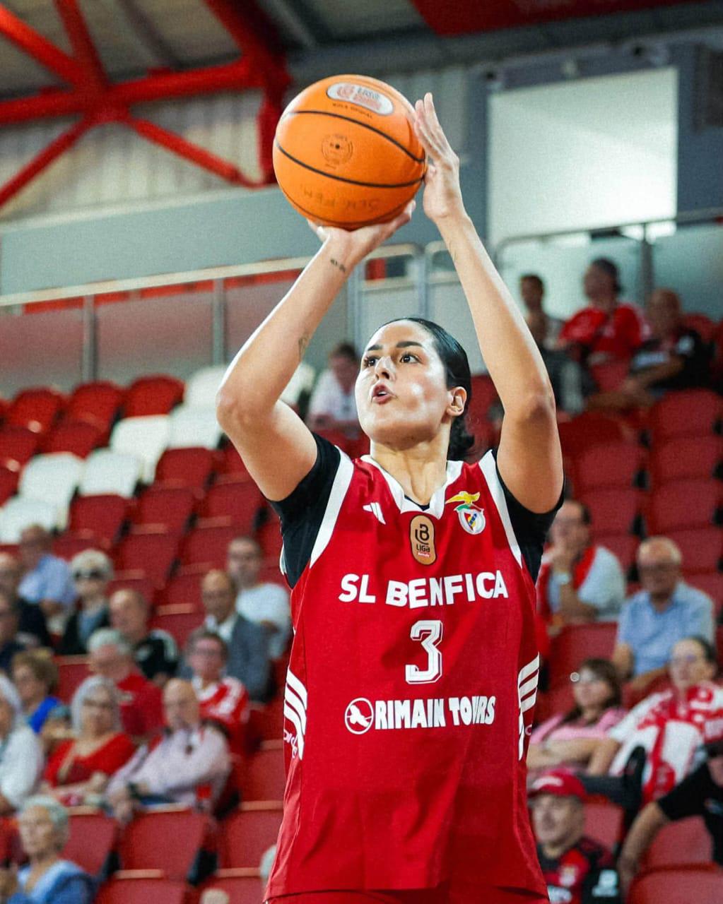 $!Mariana Valenzuela firma un arranque destacado con el Benfica