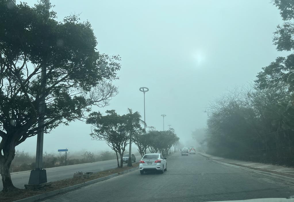 $!Mazatlán amanece frío y con neblina