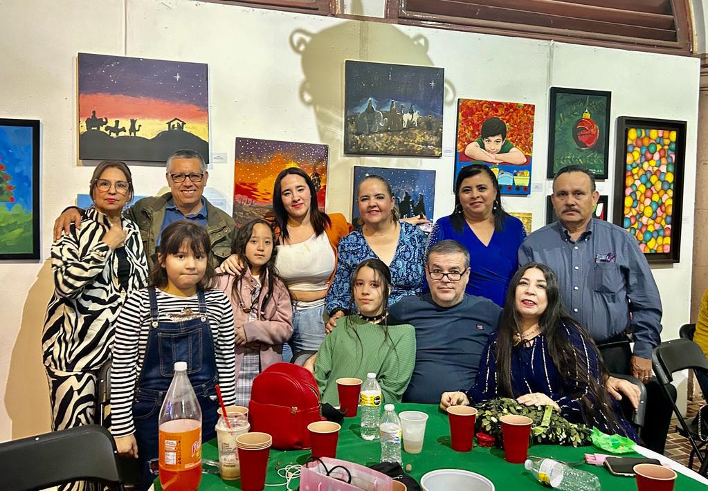 $!Angelina Zamudio, Ito Contreras, Lidia Oralia Sarabia, Aurora Díaz y Ángeles Moreno con sus familias.