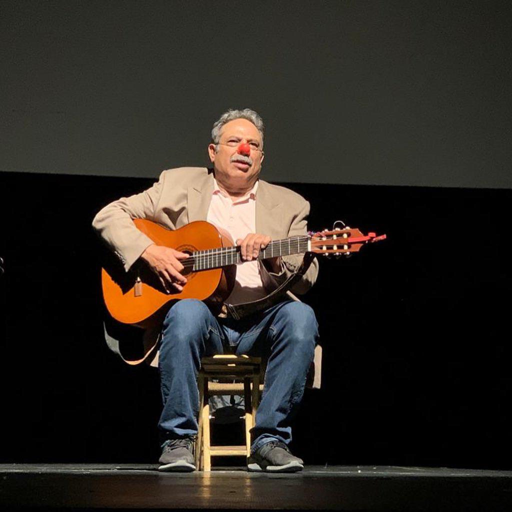 $!A través del teatro, halla el ‘Zurdo’ el camino a su padre
