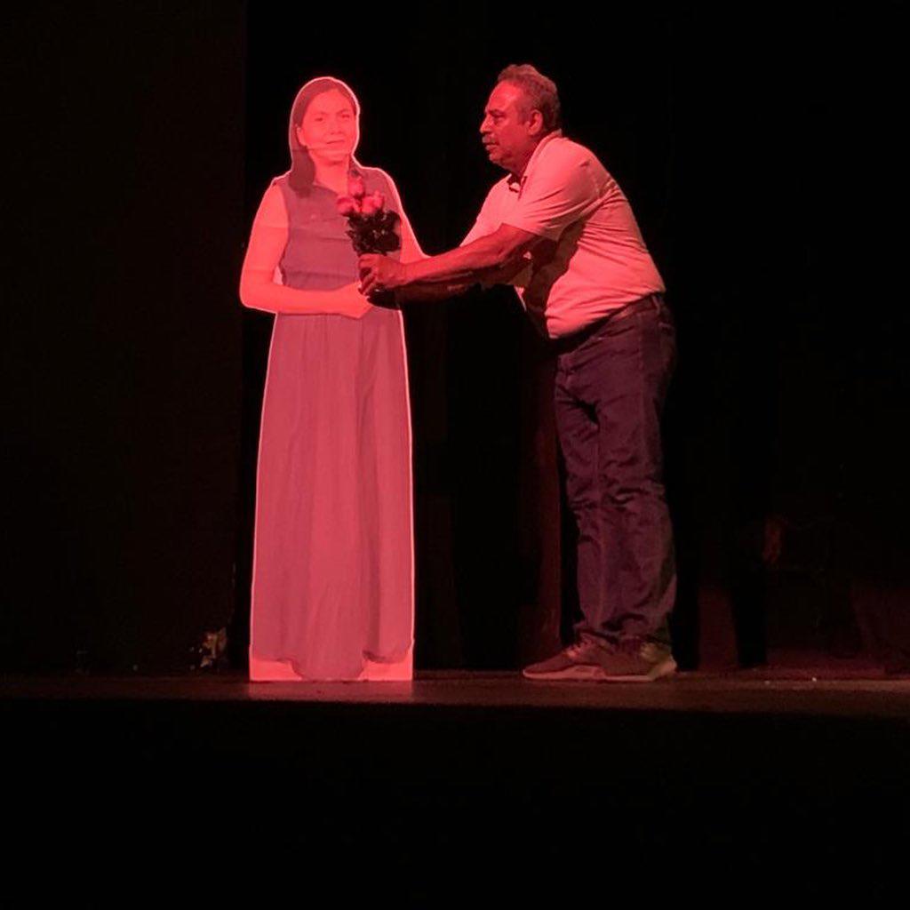 $!A través del teatro, halla el ‘Zurdo’ el camino a su padre