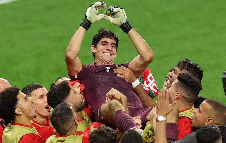 La historia de Bono: El portero del Sevilla que acabó con la ilusión de España