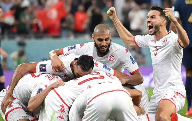Túnez vence a Francia, pero igual queda fuera del Mundial