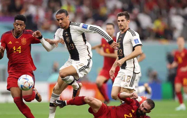 España lo deja vivo y Alemania empata el partido