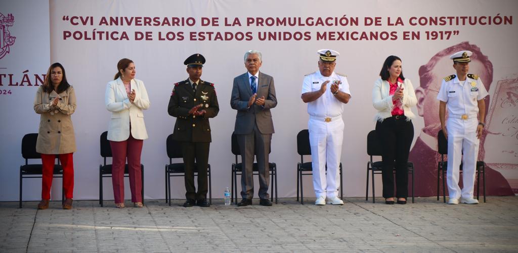 $!Conmemoran el 106 aniversario de promulgación de la Constitución Mexicana en Mazatlán