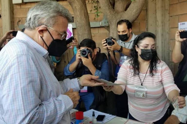 Rocha Moya sí participará en la consulta de Revocación de Mandato