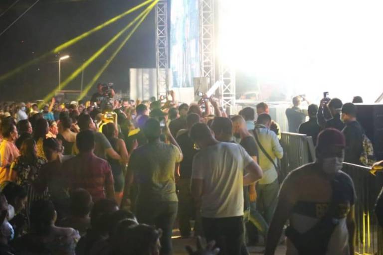 Pese a decesos, Mazatlán seguirá abierto a eventos, afirma ‘El Químico’