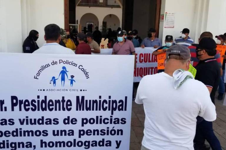 ‘No hay dinero para eso’, argumenta Alcalde de Culiacán sobre la pensión dinámica para viudas de policías