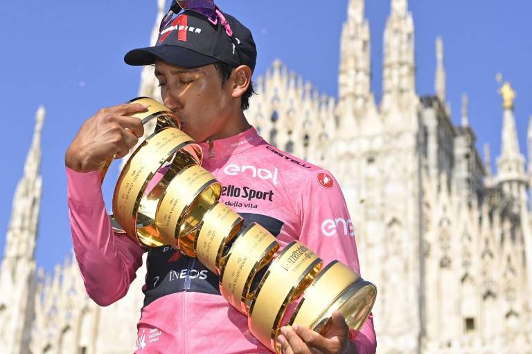 Colombiano Egan Bernal triunfa en el Giro d’Italia 2021
