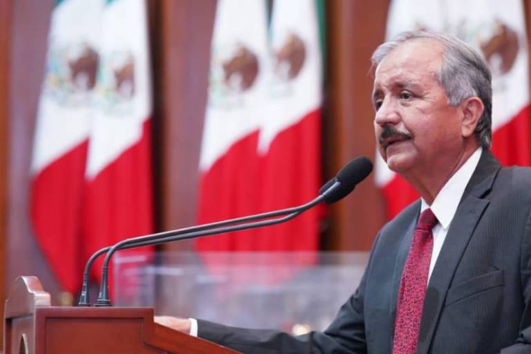 Celebrar, hasta que destituyan a Estrada Ferreiro, dice lideresa de viudas de policías sobre juicio político