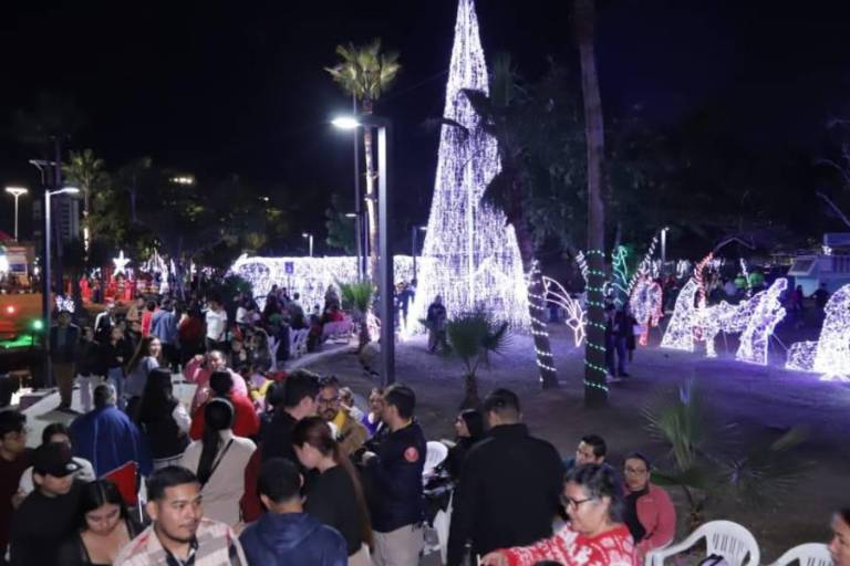 Este lunes será último día de la Villa Navideña en el Parque Central de Mazatlán