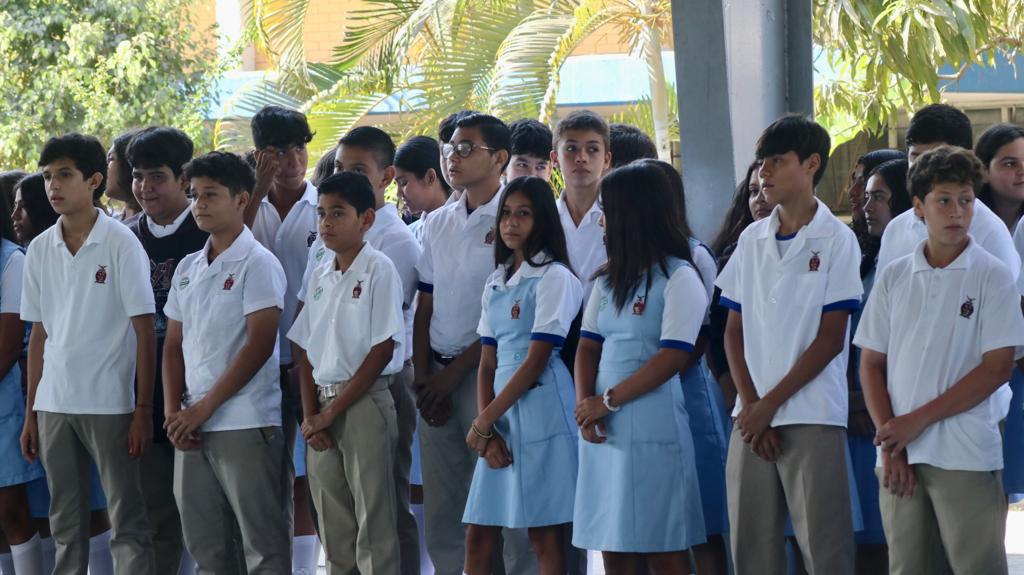 $!Entregan premio a la mejor escuela de la Olimpiada Deportiva Estudiantil