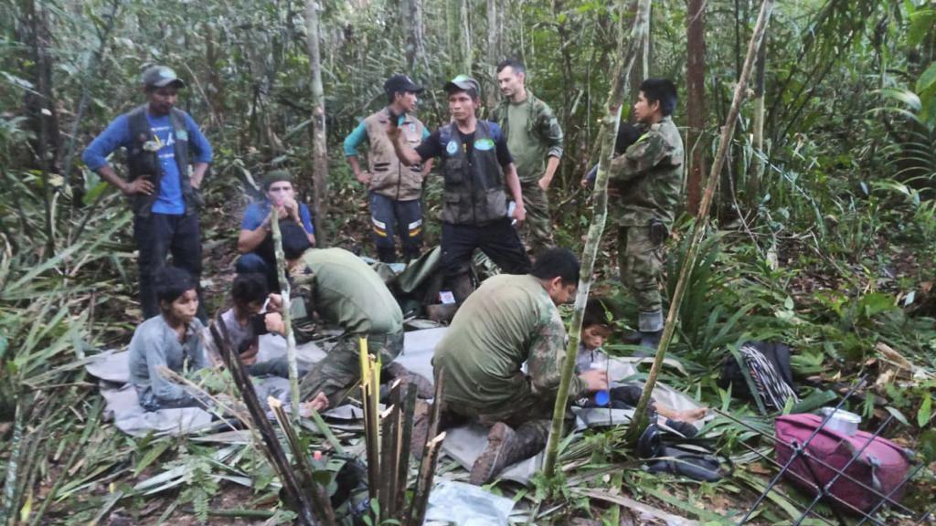 $!Aparecen con vida los 4 niños que estaban perdidos en selva colombiana