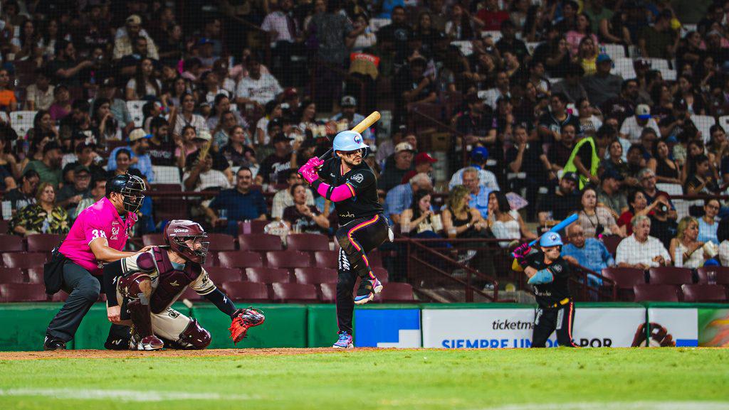 $!Algodoneros de Guasave frena la rebelión de Tomateros y empareja la serie en Culiacán