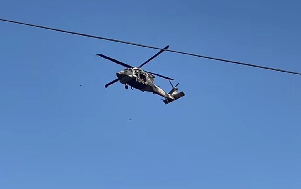 $!Persecución en la zona rural de Guasave deja dos vehículos de lujo asegurados por la Marina