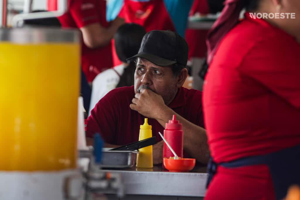 $!‘Así vamos a vivir, con el miedo tenemos que salir’: mayor movilidad en Culiacán a pesar de la violencia sostenida