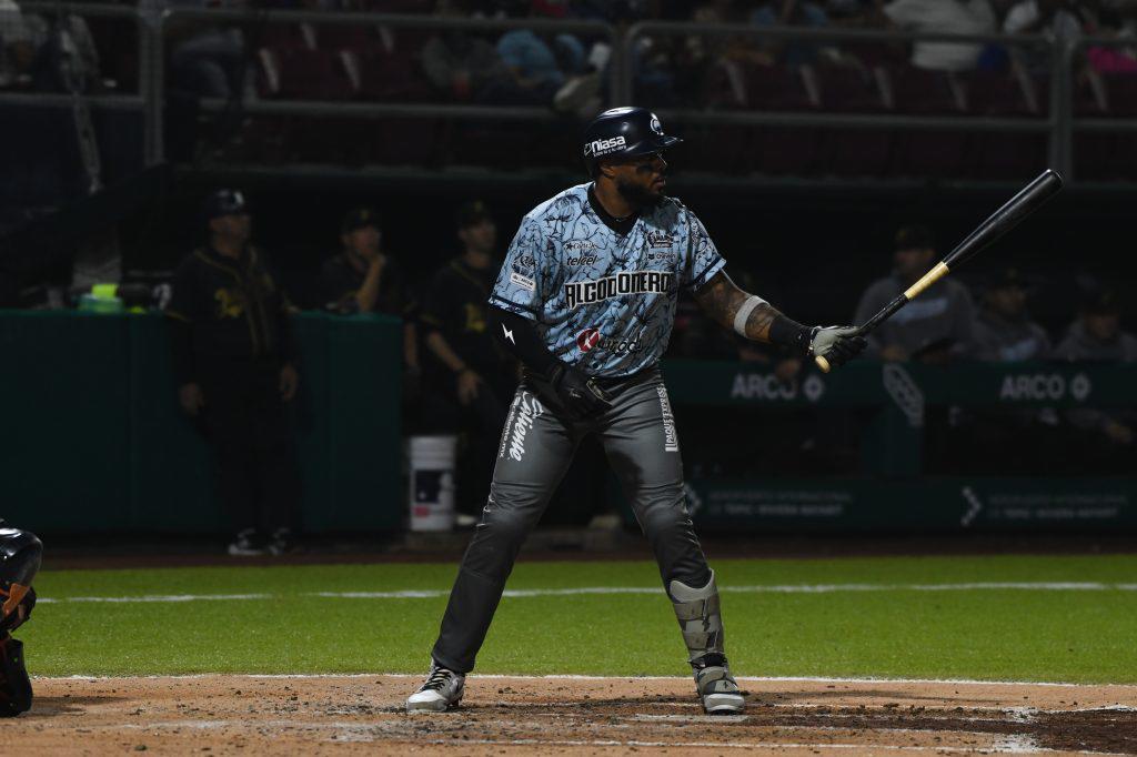 $!Jaguares desatan ofensiva y Algodoneros sufren cuarta serie perdida