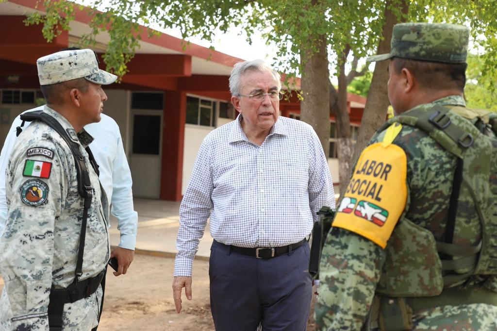 $!Promete Gobernador reparar pérdidas y dar seguridad a desplazados de Sinaloa municipio