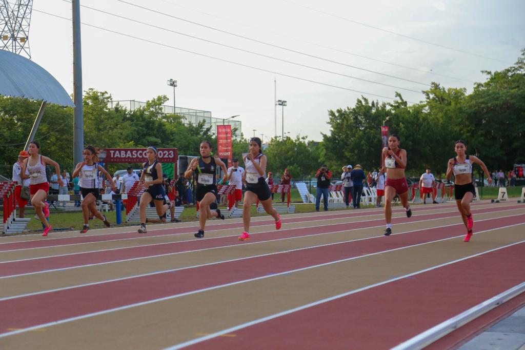 $!Jennifer Tirado Chavarín hace historia al romper récord en los Nacionales Conade