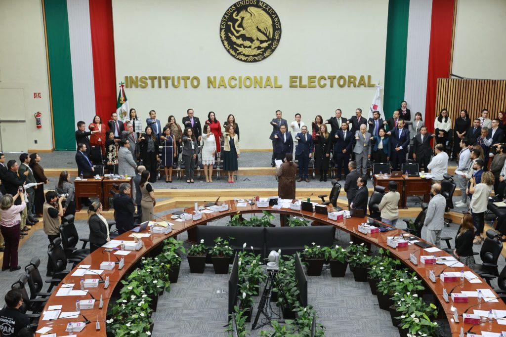 $!El INE exige que las firmas de apoyo provengan de al menos la mitad de las secciones distritales.