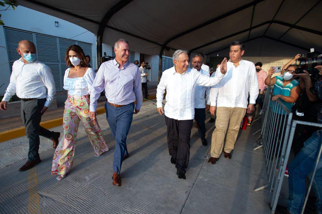 $!A casi un año de la visita de AMLO a nuevos hospitales de Culiacán, siguen sin operar