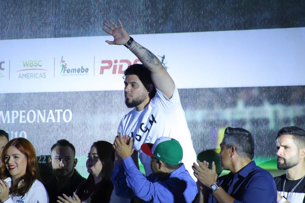 $!Motivan peloteros a niños en el Panamericano U10