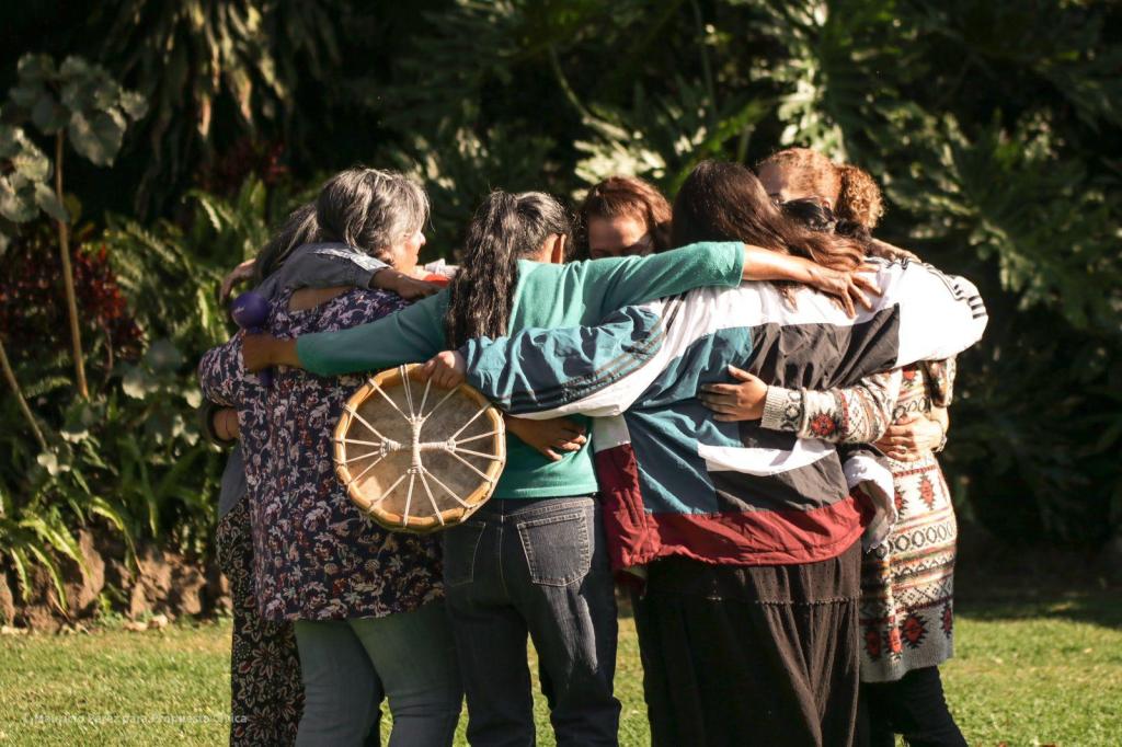 $!En las reuniones, las familias comparten experiencias, sentimientos y duelos.