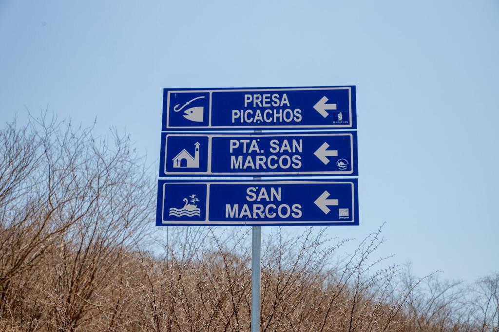 $!Presas Picachos y Santa María, en Sinaloa, también producirán electricidad, asegura AMLO al supervisarlas