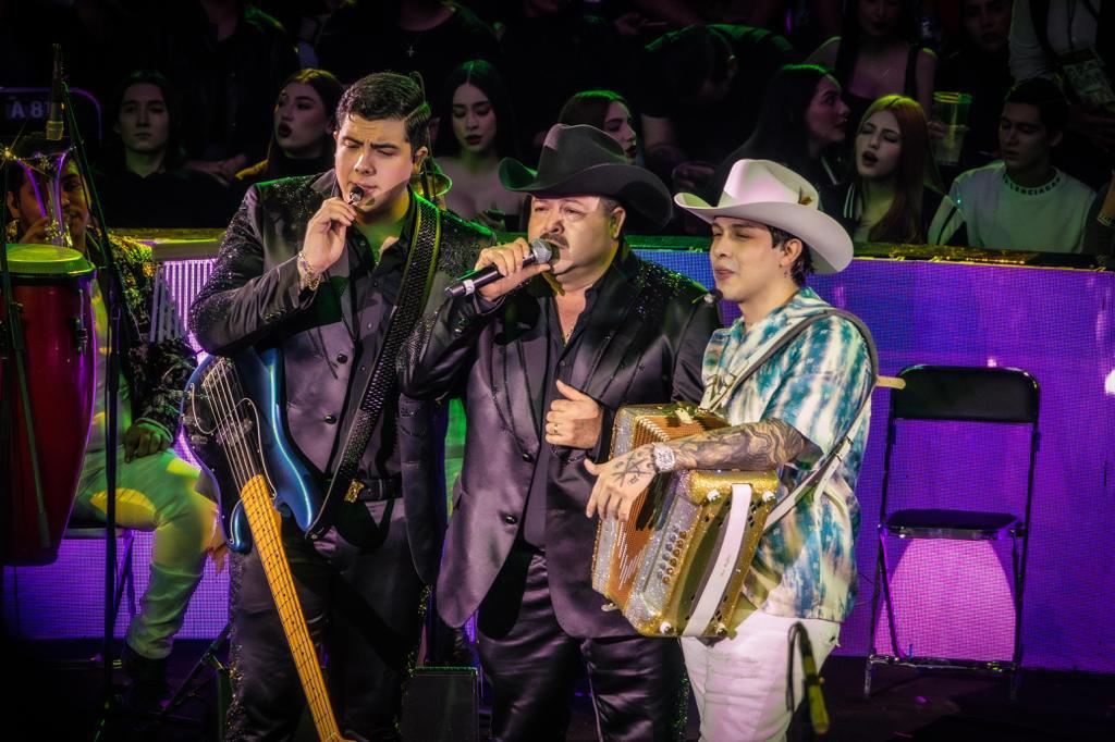 $!Noche de emociones con Cornelio Vega Jr y La Reno