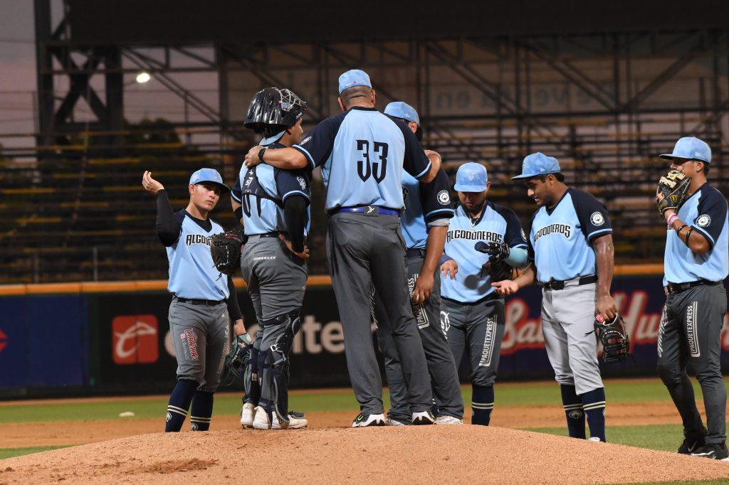 $!Algodoneros saca la casta y deja en el terreno al USA Team
