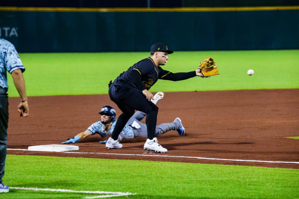 $!Jaguares desatan ofensiva y Algodoneros sufren cuarta serie perdida