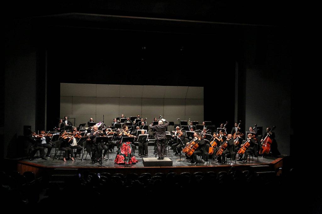 $!Una ‘Fantasía mexicana’ ofrece la OSSLA, bajo la dirección de Jesús Medina