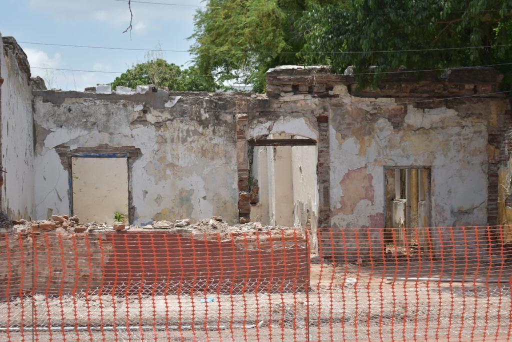$!Arco en casa del Centro de Culiacán no es un túnel, pero especialista no descarta existencia de alguno