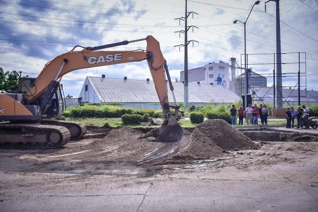 $!Dan fluidez a la circulación vehicular en zona del puente de Prados; reabren en la México 15