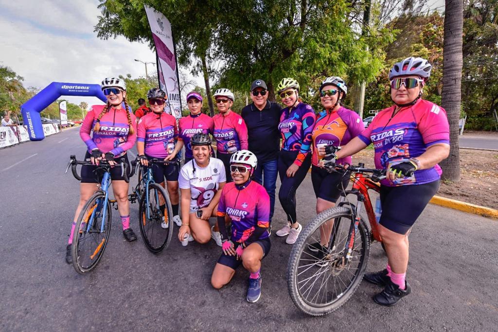 $!Festejan deportistas mazatlecos Día Mundial de la Bicicleta
