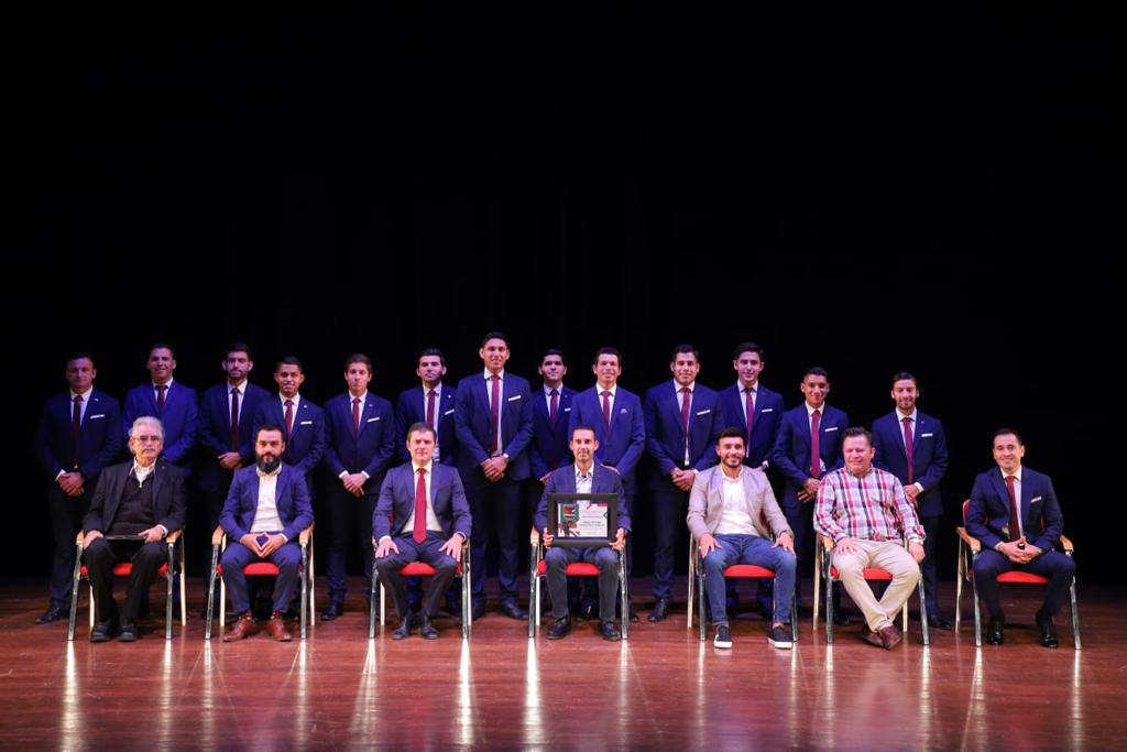 $!Culiacán llena de reconocimientos a César Ramos