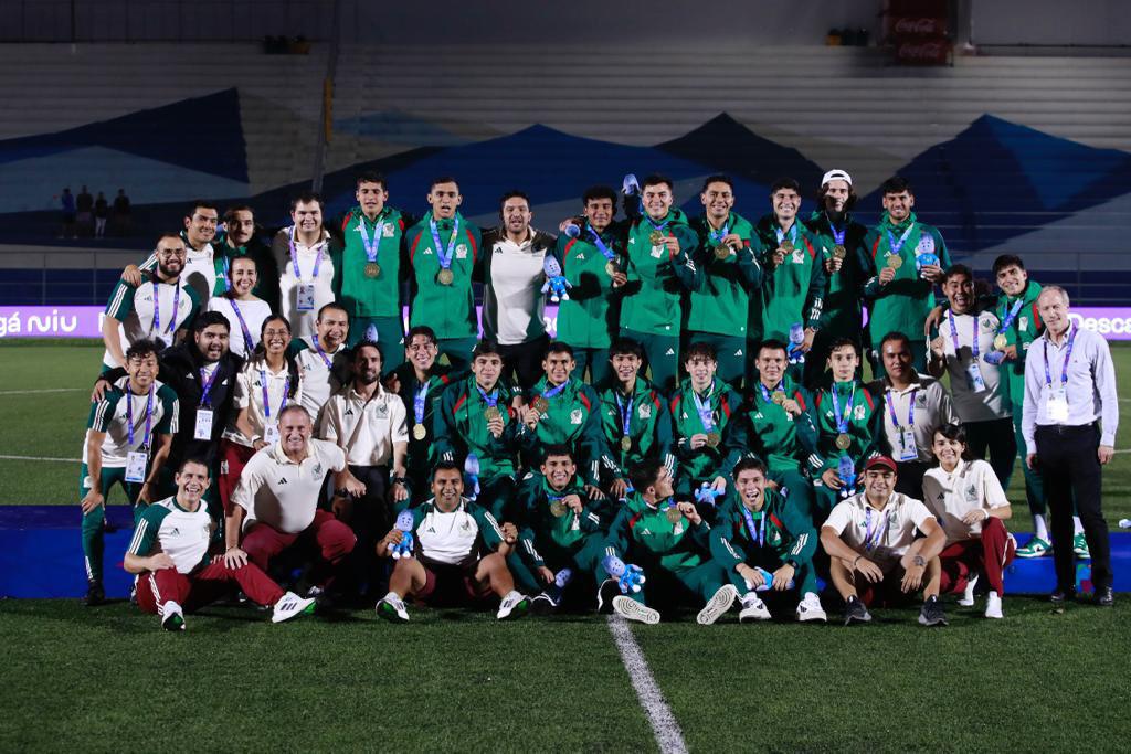 $!Gerardo Espinoza vive sus mejores momentos como DT