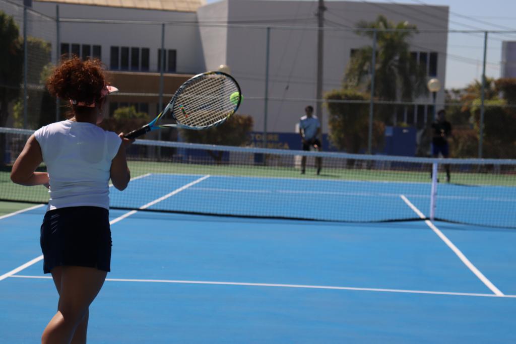 $!Reabren alberca olímpica de la UAS; Gobernador se compromete a aportar 10 millones de pesos para una techumbre