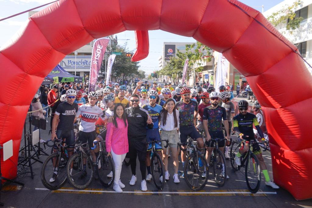 $!Olímpico Ignacio Prado gana el Circuito del Día de la Mujer celebrado en Culiacán