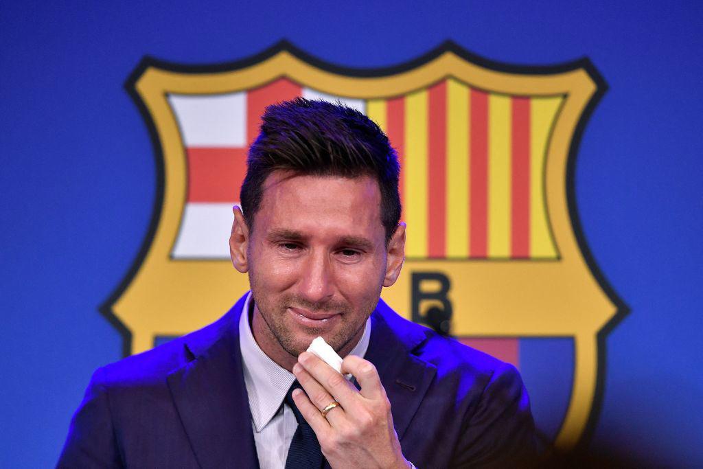 $!Lionel Messi se despide del Barcelona entre lágrimas; dice que negocia con el PSG