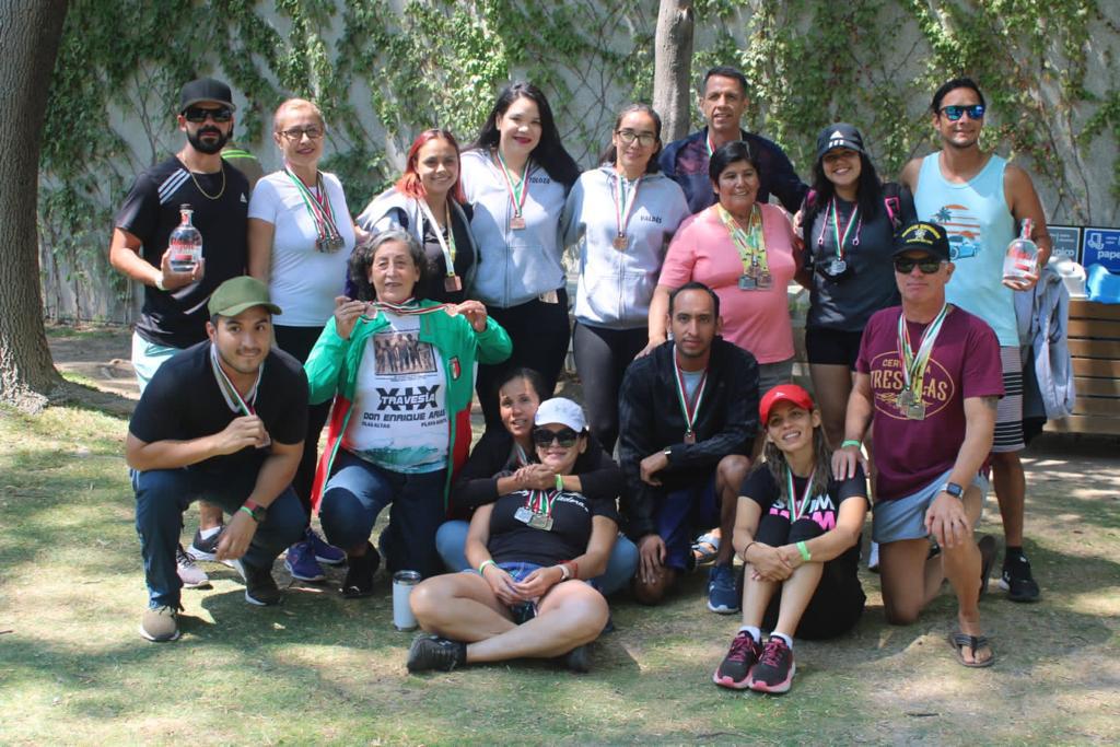 $!Nadadores mazatlecos suben al podio en la Copa Máster de Curso Largo