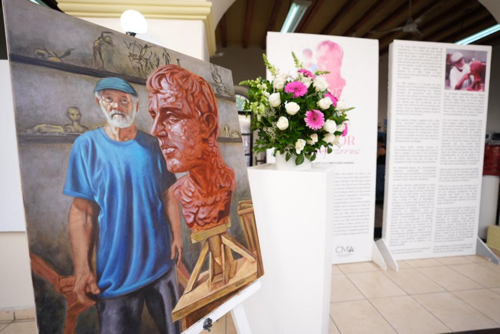 $!El cuadro con su imagen estuvo en el lugar del homenaje.